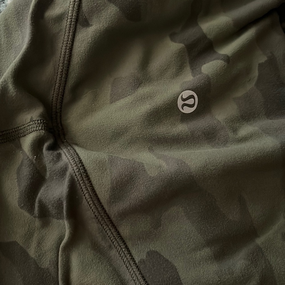 Lululemon Align Pant II 25” Incognito Camo size 6